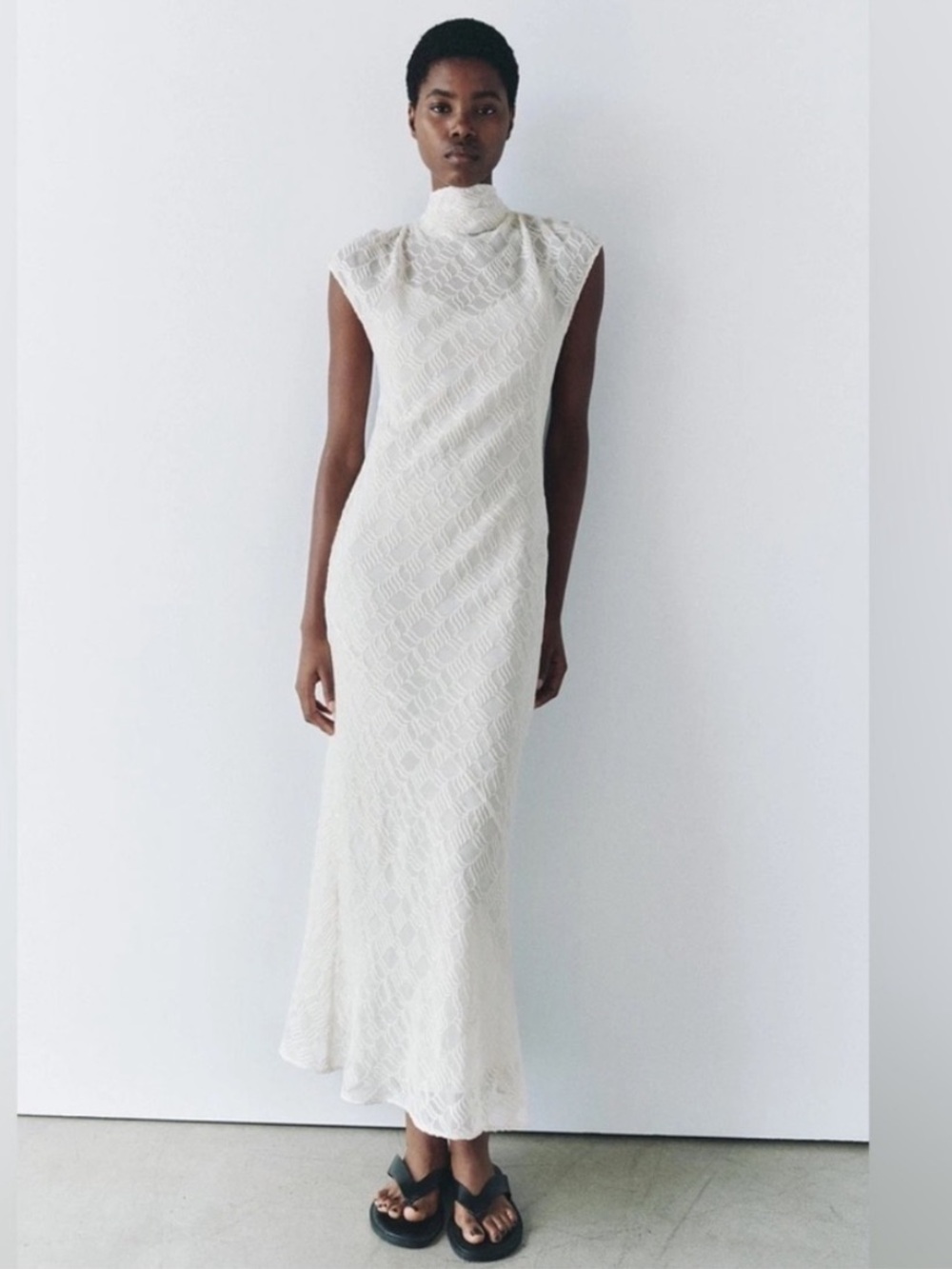 Zara textured white maxi dress with long slip sz.L